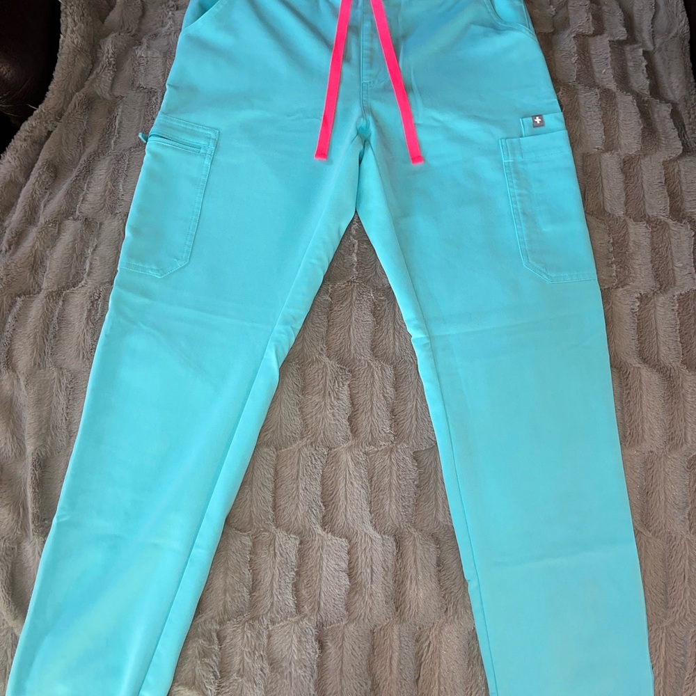 Neon Blue SMALL Yola skinny pants & MEDIUM Casma top - Picture 4 of 6